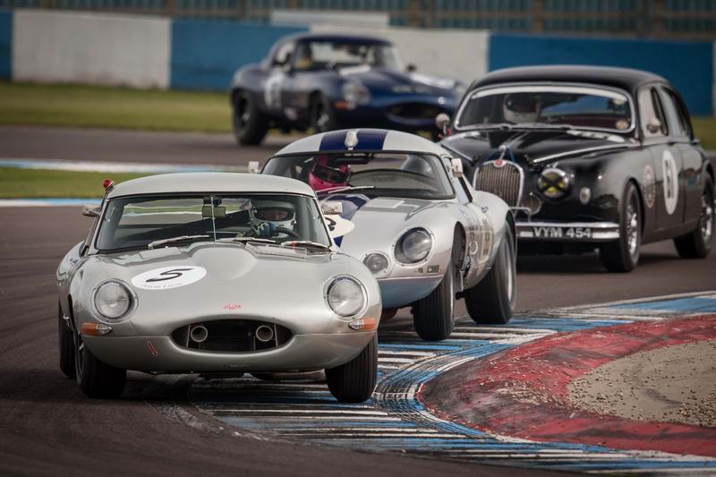 Jaguar_Heritage_Challenge_2015_Donington_Park_05.jpg