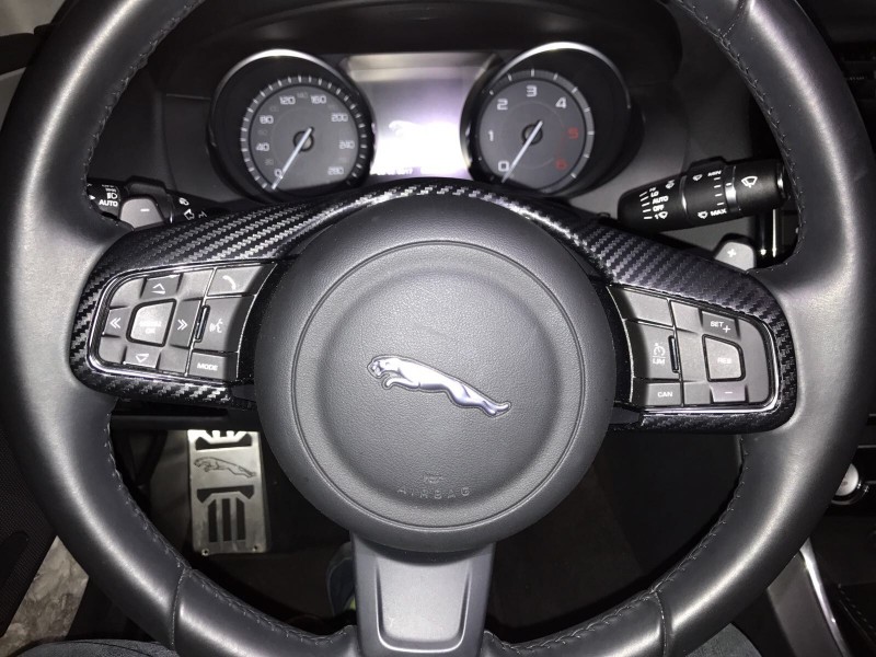 IMG_2719.JPG (363.6 KiB) Visto 39643 veces Os mando otro detalle que le puse al gato, es una pieza comprada en eBay y forrada después con vinilo