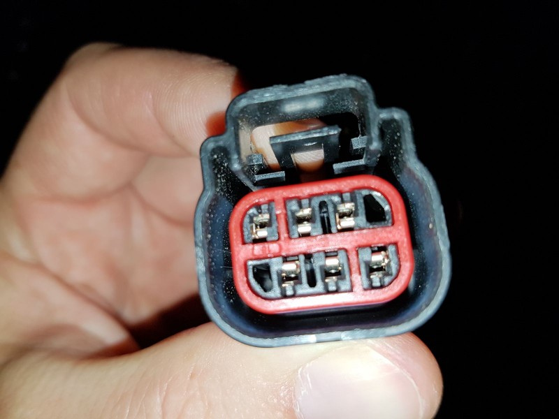 IMG-20170629-WA0019.jpg (146.35 KiB) Visto 34984 veces Foto 14. Pestaña óptica trasera 2