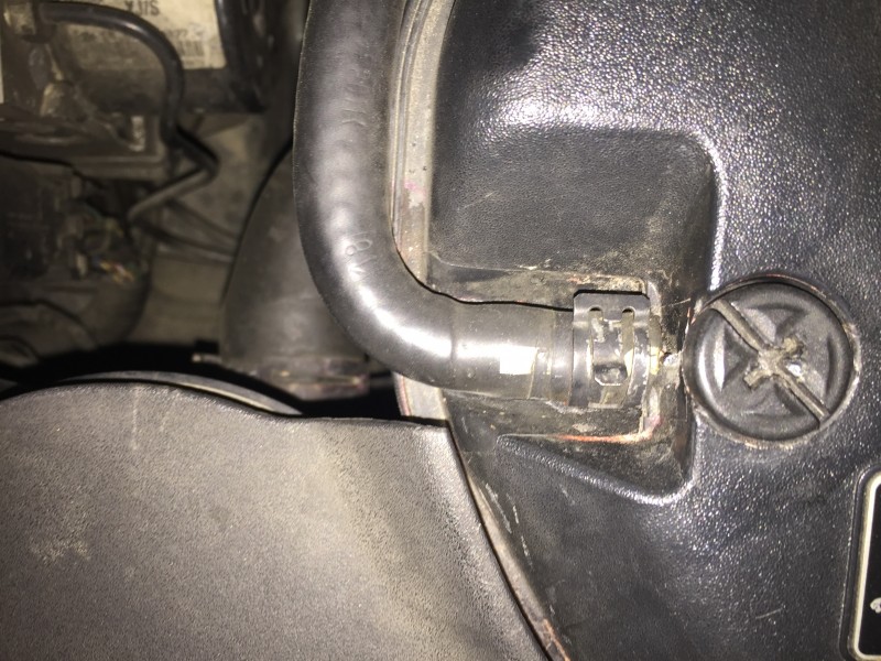 49EE6CCB-B333-4157-BD91-80FA75A552F3.jpeg (2.62 MiB) Visto 10386 veces Esta es la foto. Alrededor del tapón pequeñito también queda mancha