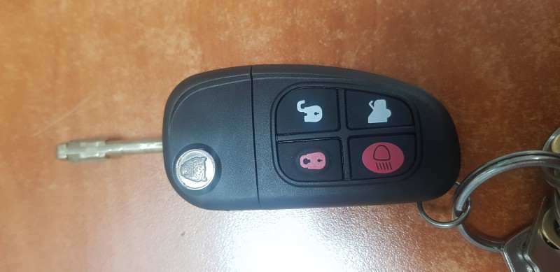 Carcasa de aliexpress resto de mi viejo mando.